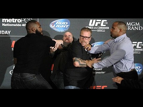 UFC - 200 Counterpunch - Cormierr vs Jones2 fighting