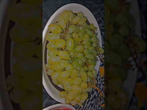Very Healthy # Fruits  Grapes & Apple # viral # robina javeed # views # 🍇🍎😋👌🏻❤️