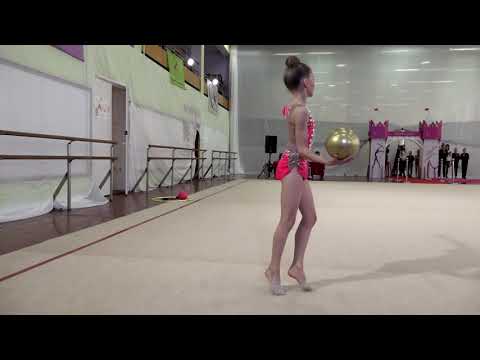 Шамилова Ума 2008 мяч