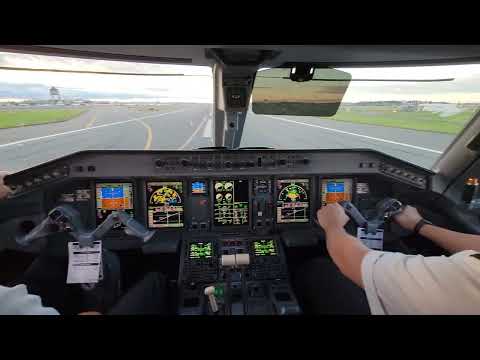 Take off KBOS EMB 175