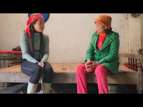 Phong's mother visited the farm and was very happy to see Hong back at work.