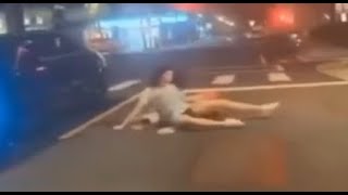 又一個不長眼駕駛，害短裙妹慘摔（開聲音）