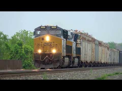 CSX Trash Train Buzzes By Heading West 4K
