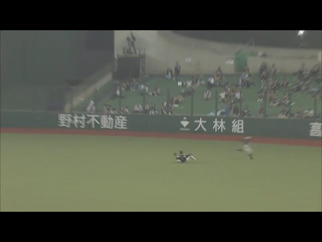 【8回裏】マリーンズ・清田がスライディングキャッチで追加点阻止!! 2017/9/7 L-M