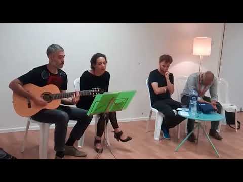 הזמרת טליה אליאב והגיטריסט שי לוינשטיין מבצעים את שירה של דליה שושן