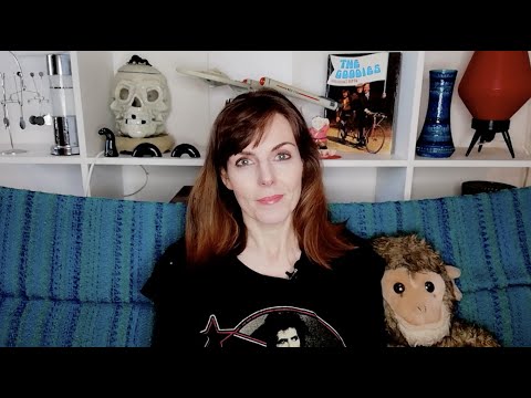 Reviewing 'The Goodies' S2.02 - 'Commonwealth Games'