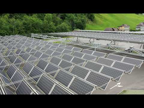 Solarfaltdach SAK Kronberg beim Ausfahren