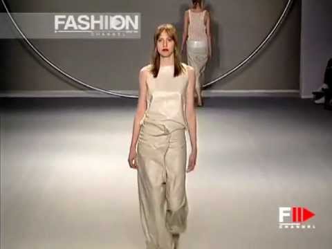 "Anteprima" Spring Summer 2002 Milano 3 of 4 pret a porter women by FashionChannel