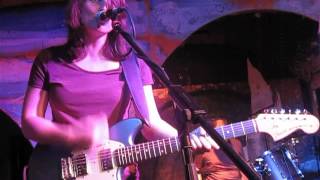 Mammoth Penguins - Chewing Gum (Live @ The Shacklewell Arms, London, 01/08/15)