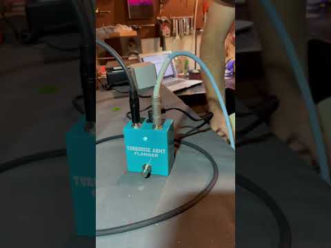 Henretta Engineering NEW Turquoise Army Flanger no-knob image 2