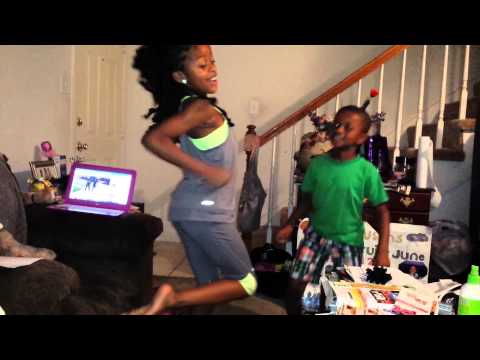 Alaria and Bryson dancing to hit the quan!!