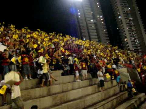 "Brava Ilha - Entrada da Banda [Sport 2 x 0 LDU]" Barra: Brava Ilha &bull; Club: Sport Recife
