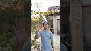 Download lagu Kite kids hanging out on the side of the road #shorts #funny #comedy #kites mp3