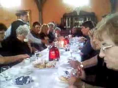 leichenschmaus.nach omas beerdigung.