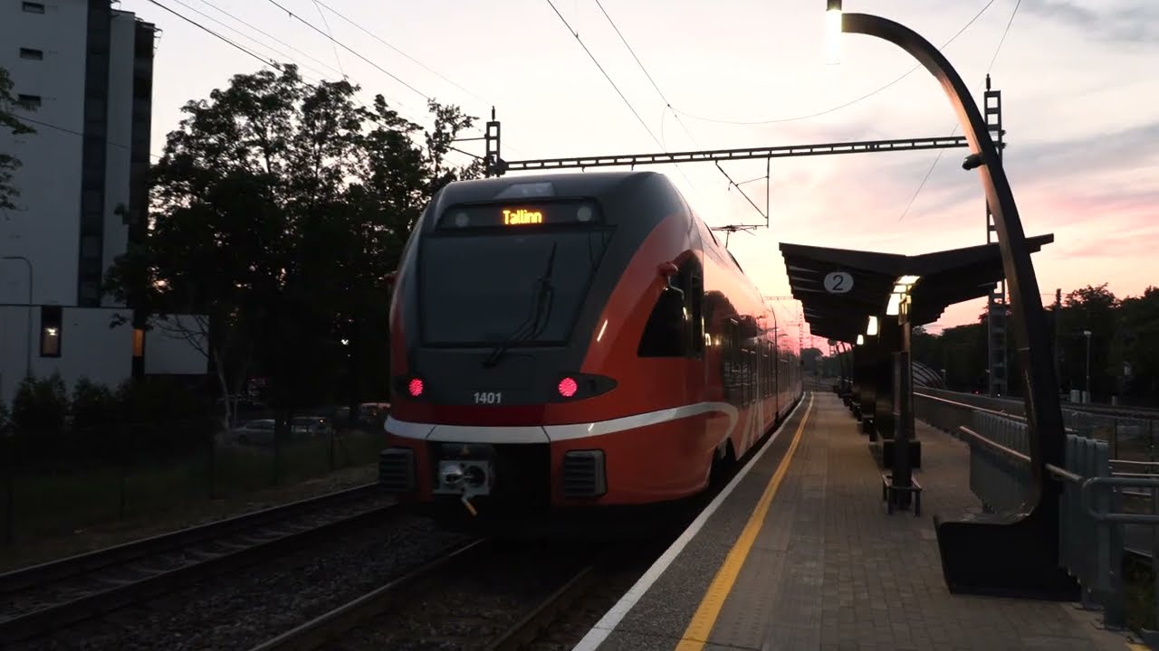 Штадлерский электропоезд 1401 на о.п. Лиллекюла / Stadler EMU 1401 at Lilleküla stop