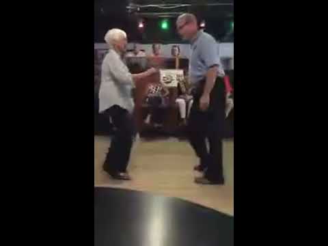 Old Couple dancing - Must see and share