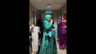 Download lagu Reaksi Norreen Saat Idolanya DS Siti Nurhaliza Lewat di Acara ABPBH35 #youtubeshorts mp3