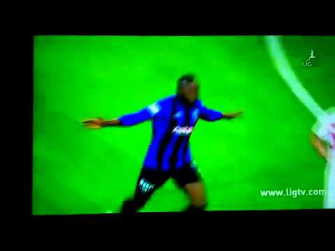 Magnifique but de Jacques Zoua