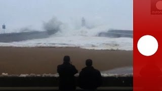 Caught on camera: Massive wave sends people running on Portugal beach