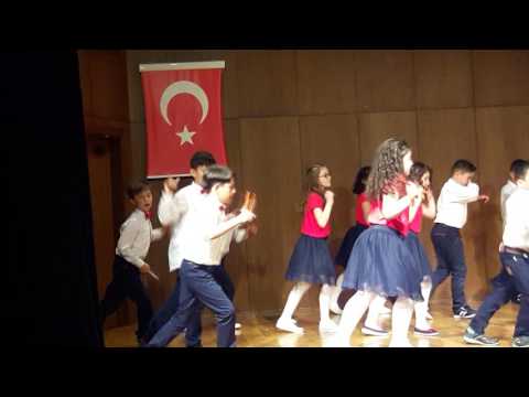 4/K sınıfının Erikdalı gösterisi