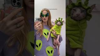 UFO Fest With Marshall 🛸👽 #shorts #pets #sphynx #hairlesscat #cats