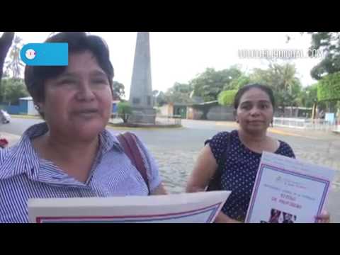 Entrega de titulos de propiedad en Nindirí