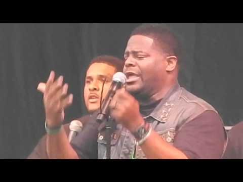 Bishop William Murphy Praise is what I do LIVE