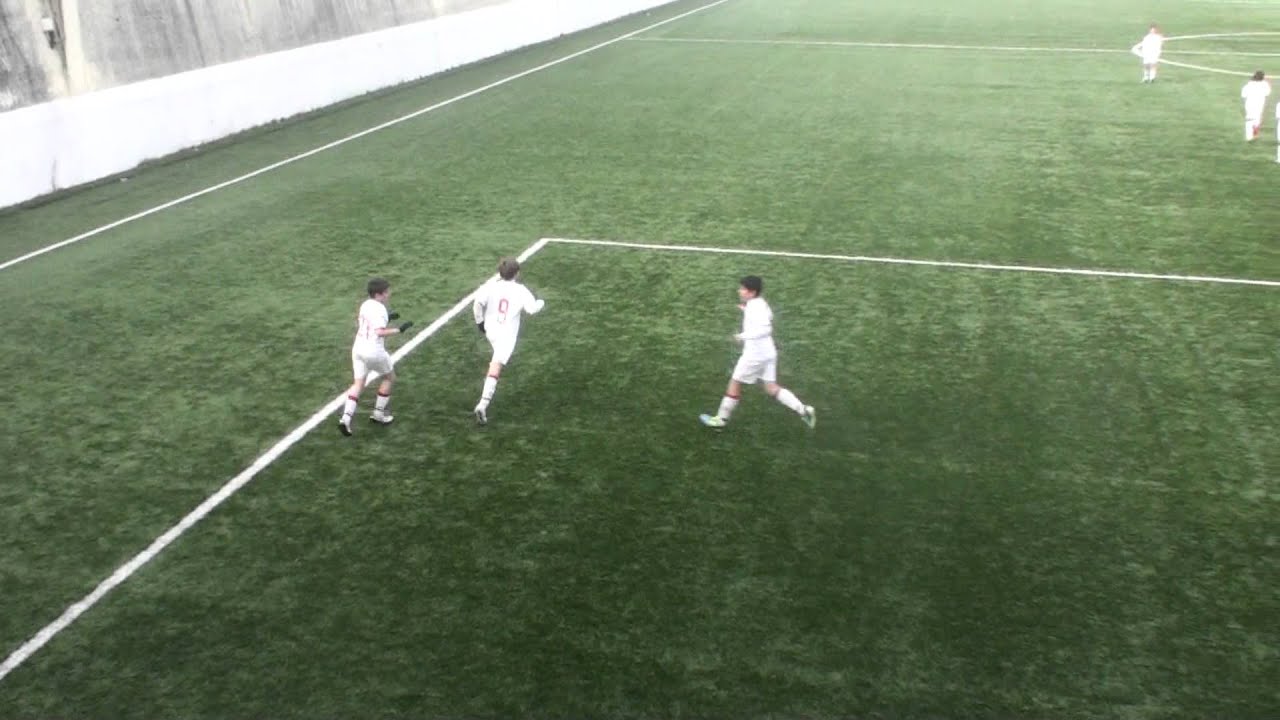 Afonso nº16 fez um passe mágico, Tomás nº17 e Rafinha nº21 concretizou o golo. ESPECT...