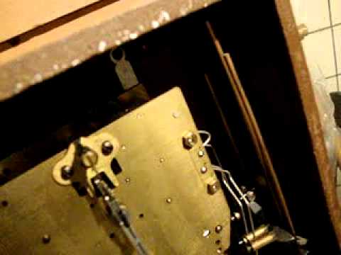 alte mechanische Wanduhr / Pendeluhr , ZentRa / JUNGHANS 1