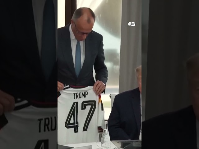 Vídeo relacionado con Camiseta Anti Trump: Resistir y acusar al presidente para Halloween Camiseta