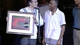Entrega do Grammy para Gilberto Gil,  pelo CD Quanta Live , em 1999
