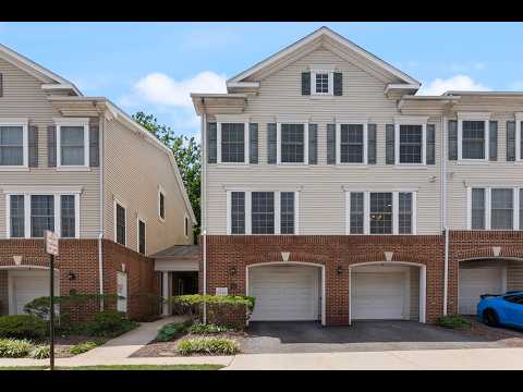 Beautifully Maintained Alexandria Townhome Minutes from Fort Belvoir & Old Town property video