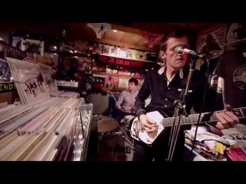 The Giant Robots - You’re Gonna Break My Heart - Live at the Hardware Store in Bern