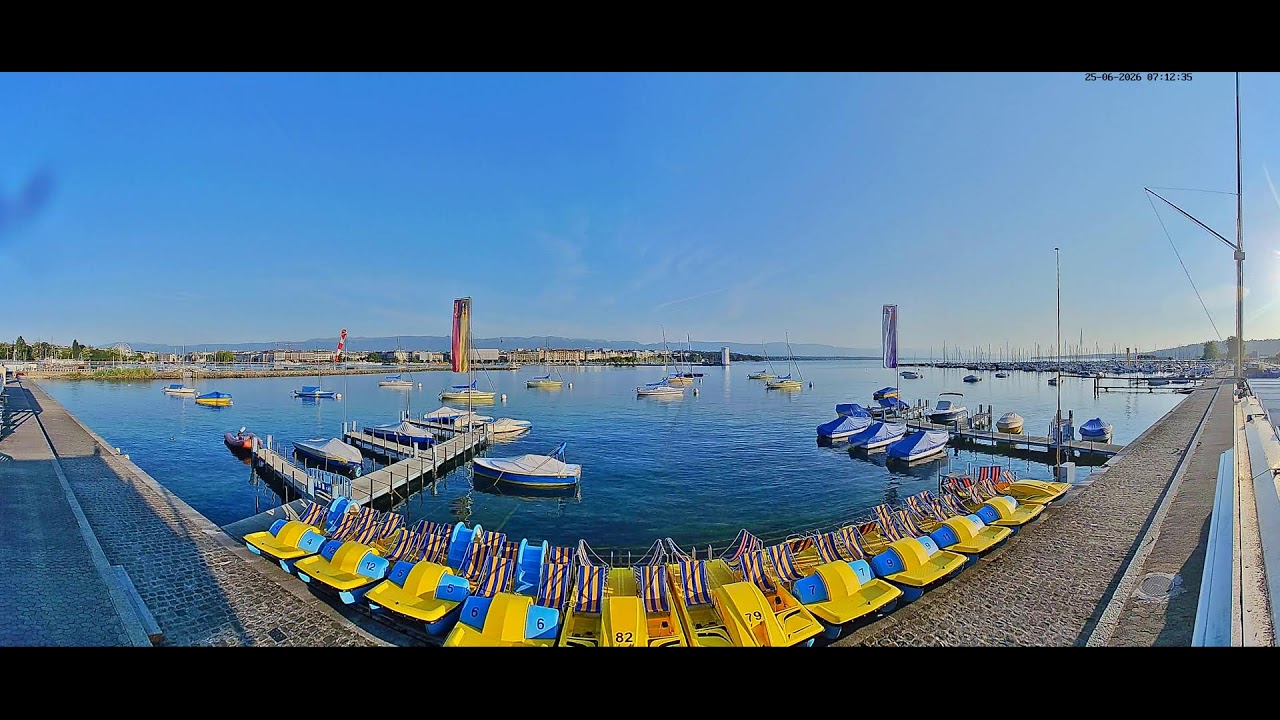 Live webcam view of Les Corsaires Marina on Lac Léman