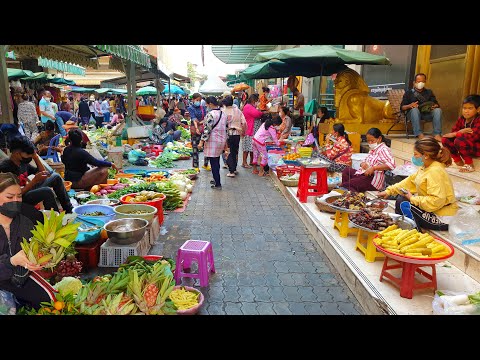 People Buying Vegetables, Noodle &Fruits A Day Before Chinese New Year   - Market Food Show