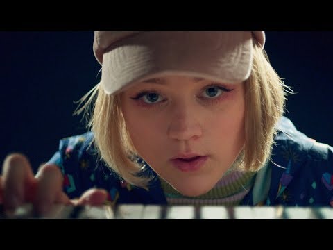 Elliot Lee: Earthworms || Official Music Video