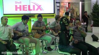 Maliq &amp; D&#39;essentials - Dunia Sekitar @ Shell City-Atrium Senayan City [HD]