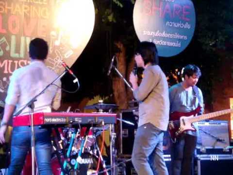 28-06-13 Lipta - อยู่ต่อเลยได้ไหม @ The Circle Sharing Love Live Music