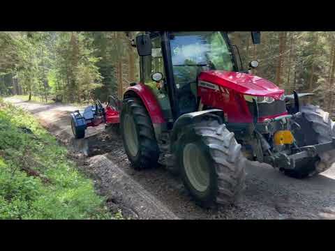 Niveleuse arrière  pour les tracteurs à partir de 60 CH idéale pour les communes, les agriculteurs, les forestiers et les terrassiers - PTH PRODUCTS_9