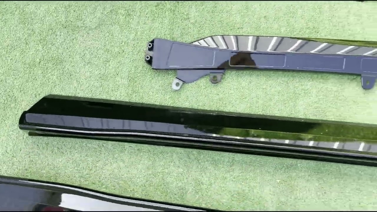 BMW 5/i5 серія G60/G60E/G61 2023- рр. Комплект обвісів Gloss black (для М-Sport) Video 2