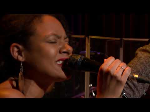 eTown Finale with Jessica Lea Mayfield & Birds of Chicago - I Saw The Light (eTown webisode #1386)