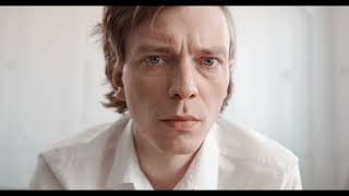 O MILIONRIO E O VELHO POBRE.    (Para refletir)