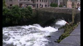 preview picture of video 'Backbarrow Weir & Kayak's. Cumbria'