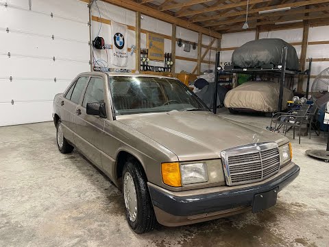 Mercedes 190e W201 Fuel Filter Change