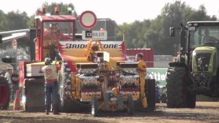 preview picture of video 'Modified 4,5t Full Class @ EC Tractor Pulling Füchtorf 2012 by MrJo'