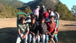 preview picture of video 'Visita de los alumnos de la Escuela Telesecundaria de Ticuá a la cascada de Yosondúa'