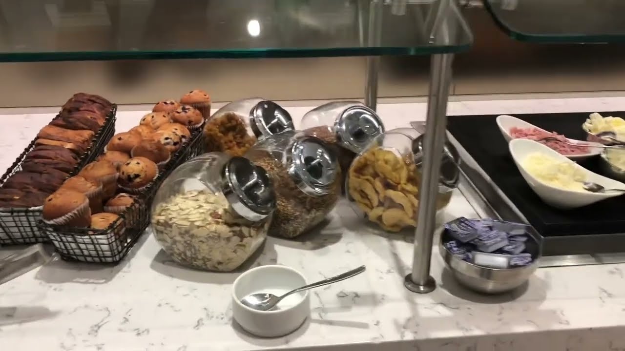 United Airlines United Club thumbnail