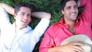 Victor &amp; Leo - Fotos espanhol