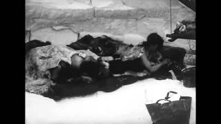  Nanook of the North  (1922) - Robert Flaherty - O