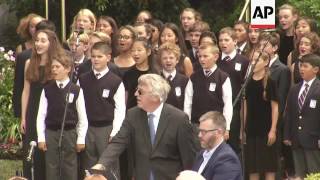 Tony Bennett honored with a statue in San Francisco to mark his 90th birthday